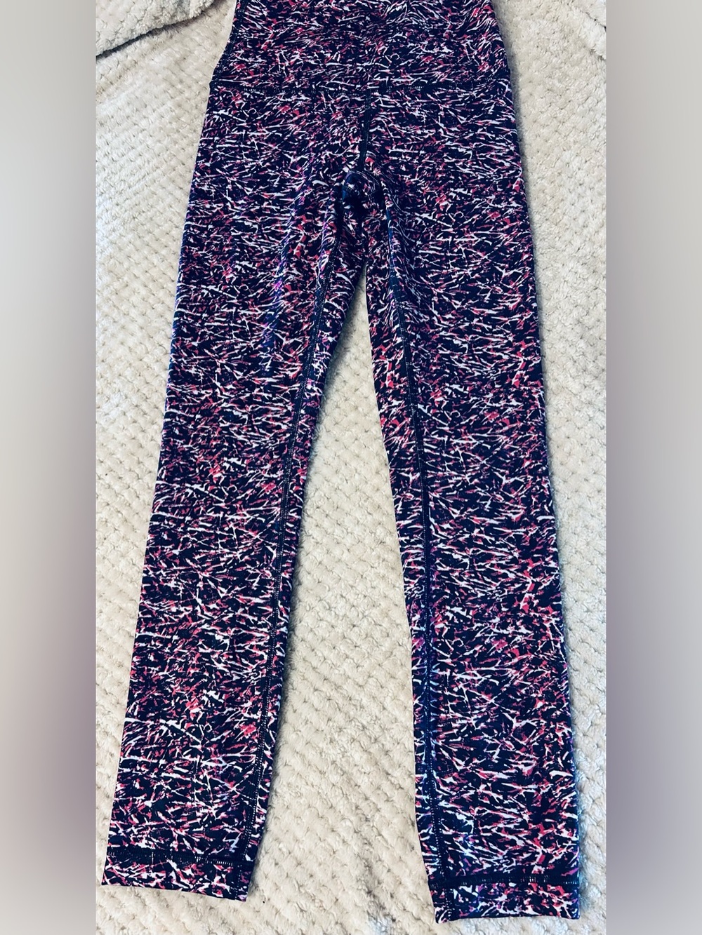 Lululemon High Times Leggings in Mini Ripple Boom Juice-Size 4